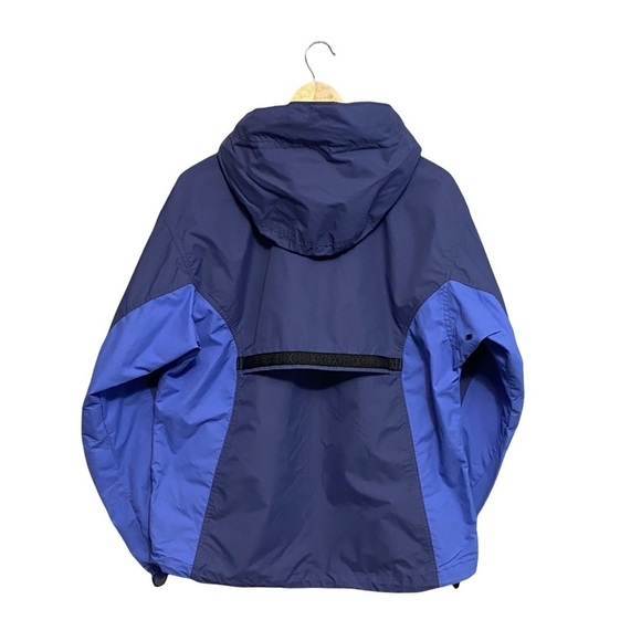 COLUMBIA | Womens Breathable Wind Breaker Jacket Blue in Colour - Sportswear - Picture 2 of 5